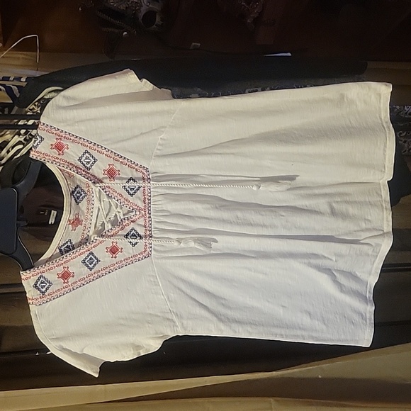 Sonoma Tops - Sonoma white tie up v-neck pullover blouse with red and blue embroidery.